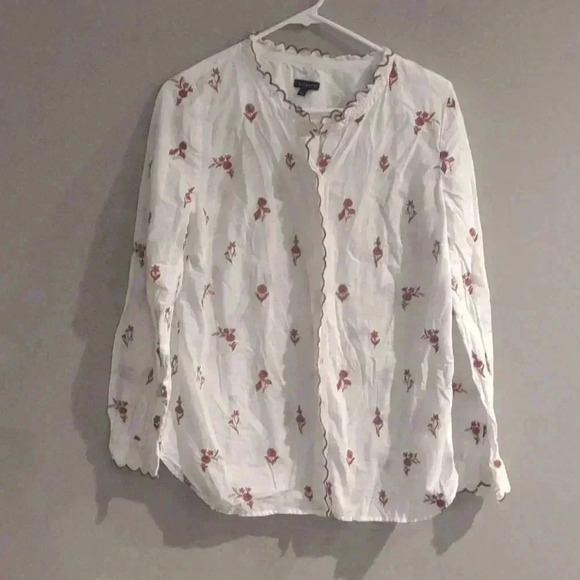 Talbots women's small embroidered flower scalloped trim long sleeve button down - Picture 1 of 5